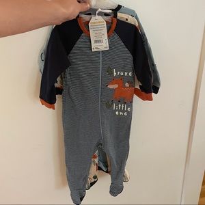 Set of 3 footie pajamas